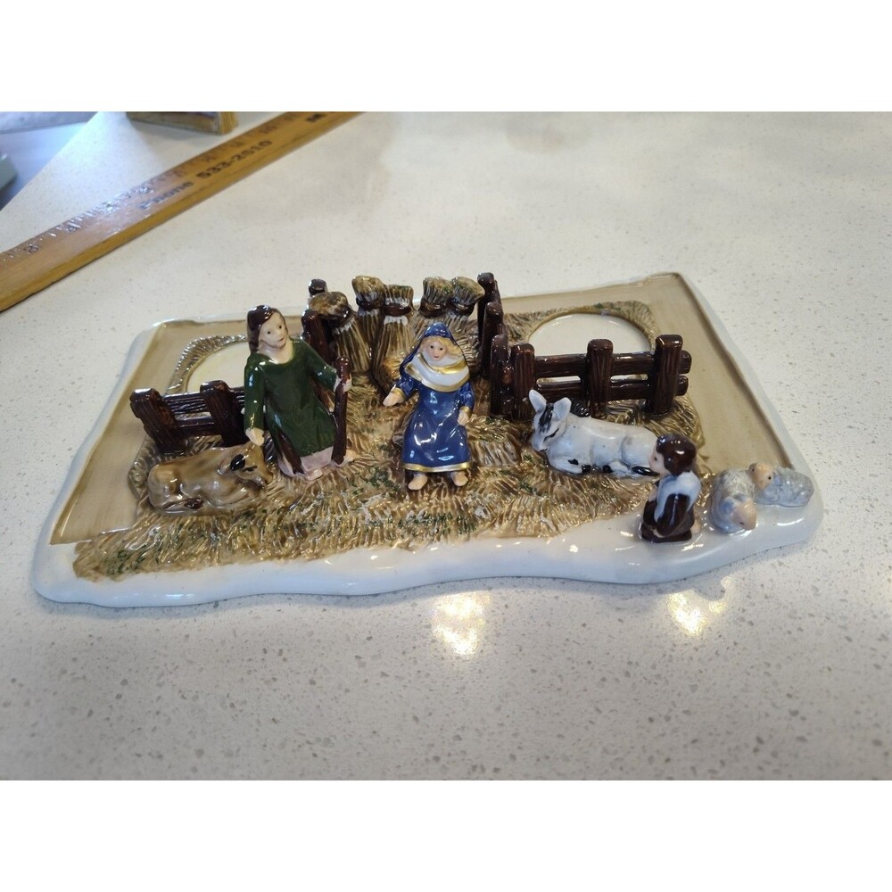 Villeroy & Boch Nostalgic Village Christmas Toys Nativity Base Only